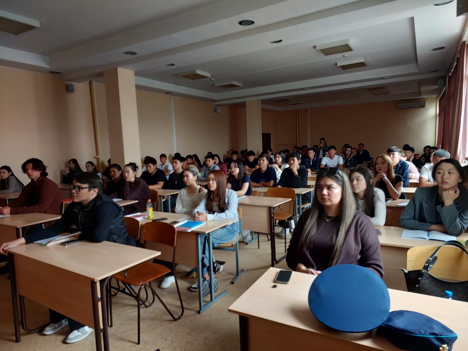 17 сентября 2025 года в Университете Кунаева в рамках исполнения Меморандума о сотрудничестве между прокуратурой города Алматы и Университетом Кунаева