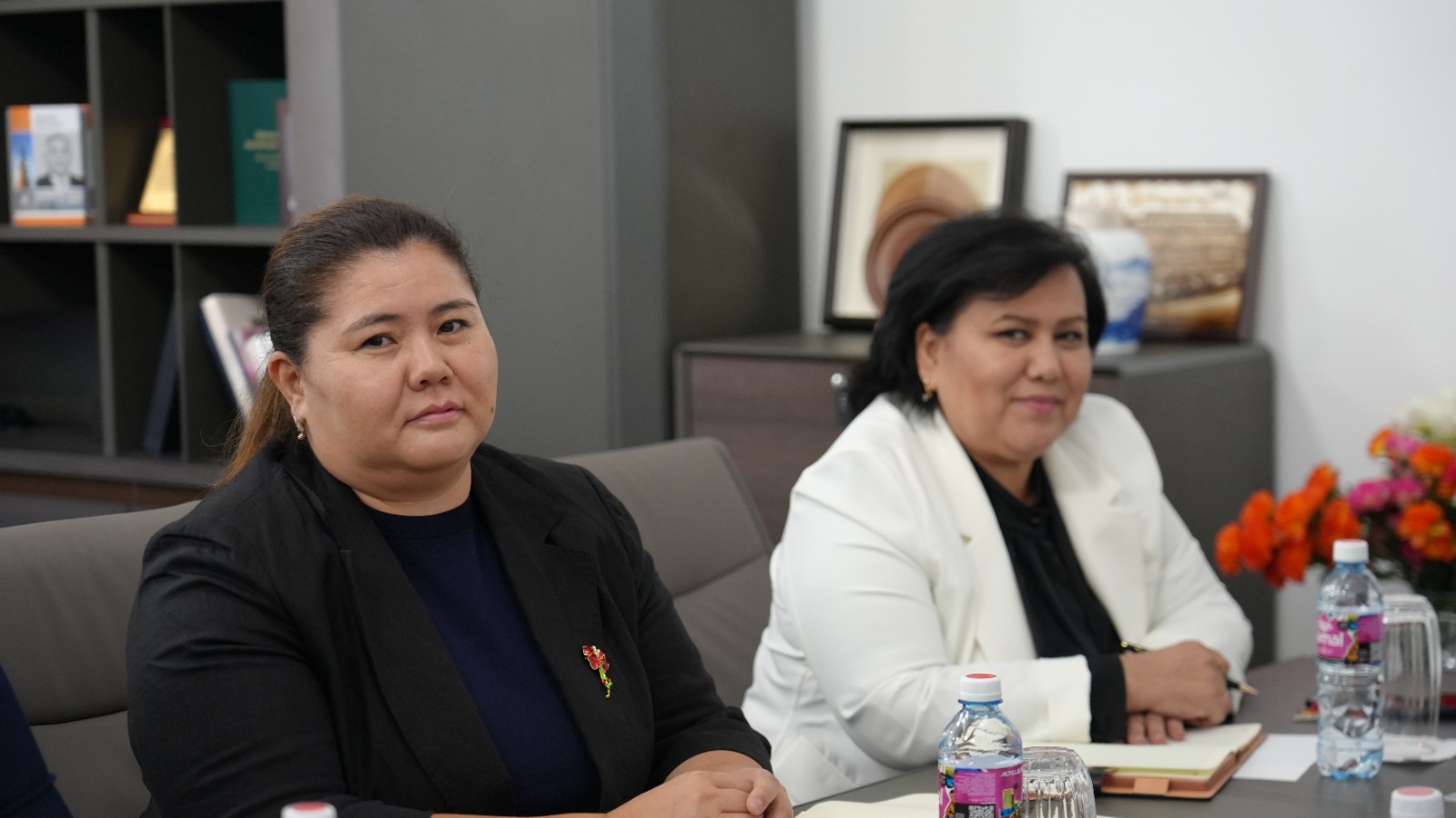 Сегодня в Университете Кунаева состоялась официальная встреча делегации во главе с директором юридической компании “Shanghai Sunhold”