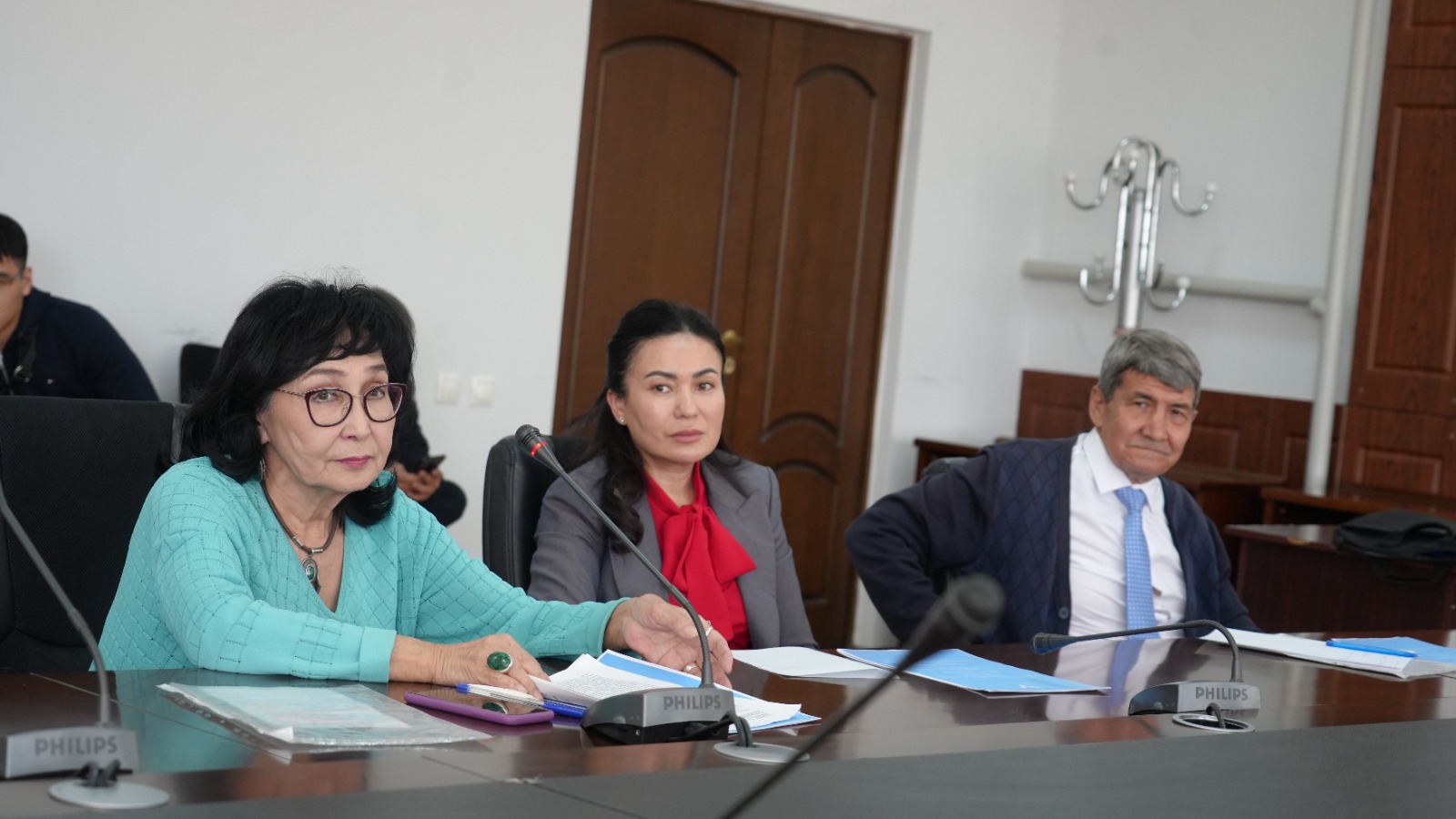 9 октября 2025 года  в Университете Кунаева,  был проведен круглый стол на тему: «Конституция Республики Казахстан – перспективы государственного и общественного развития страны»