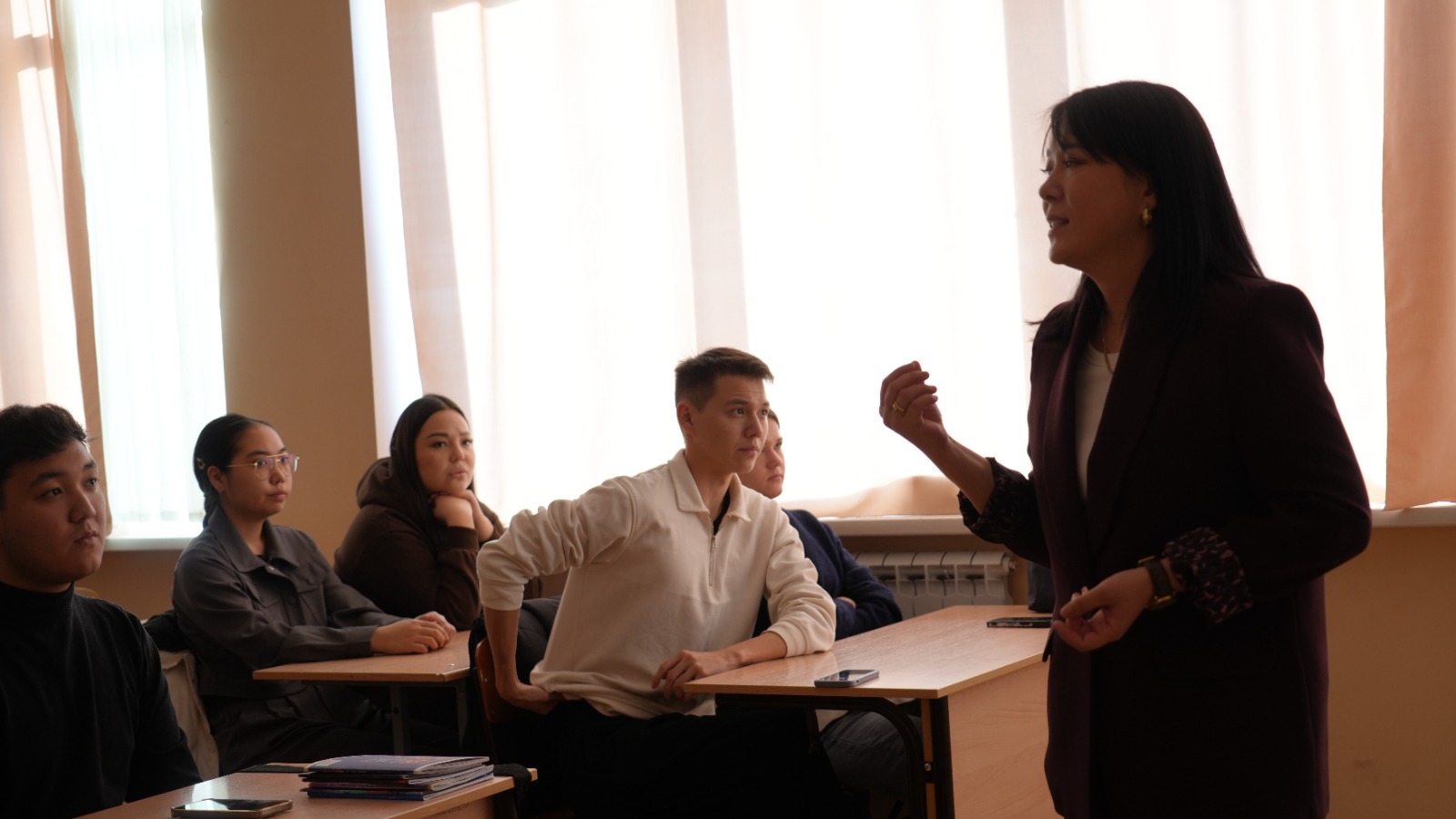 В рамках международного сотрудничества в Университете Кунаева прошли лекции кандидата юридических наук