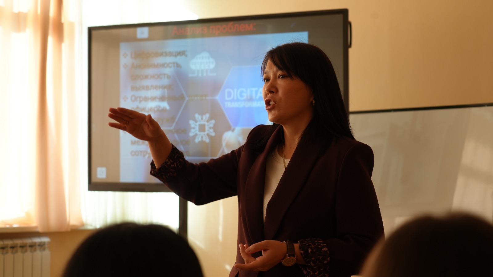 В рамках международного сотрудничества в Университете Кунаева прошли лекции кандидата юридических наук