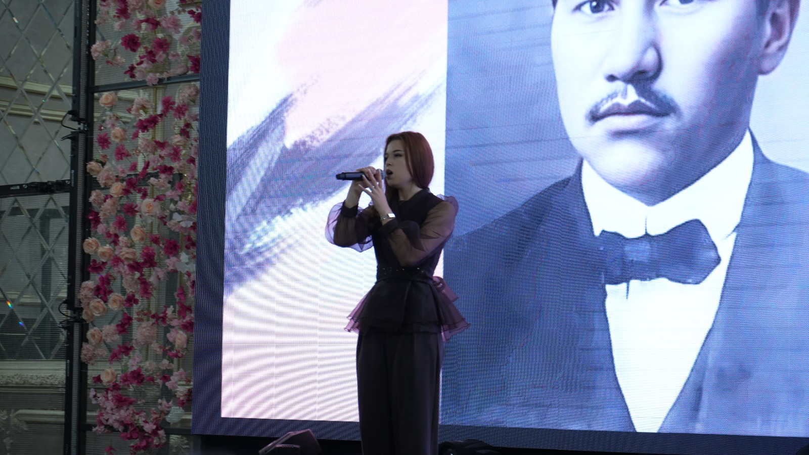 В Университете Кунаева состоялся вечер памяти Мыржакыпа Дулатова.