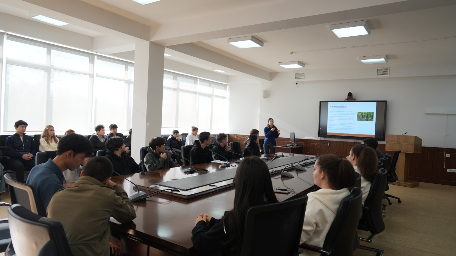 Всемирный день борьбы со СПИДом 1 декабря.