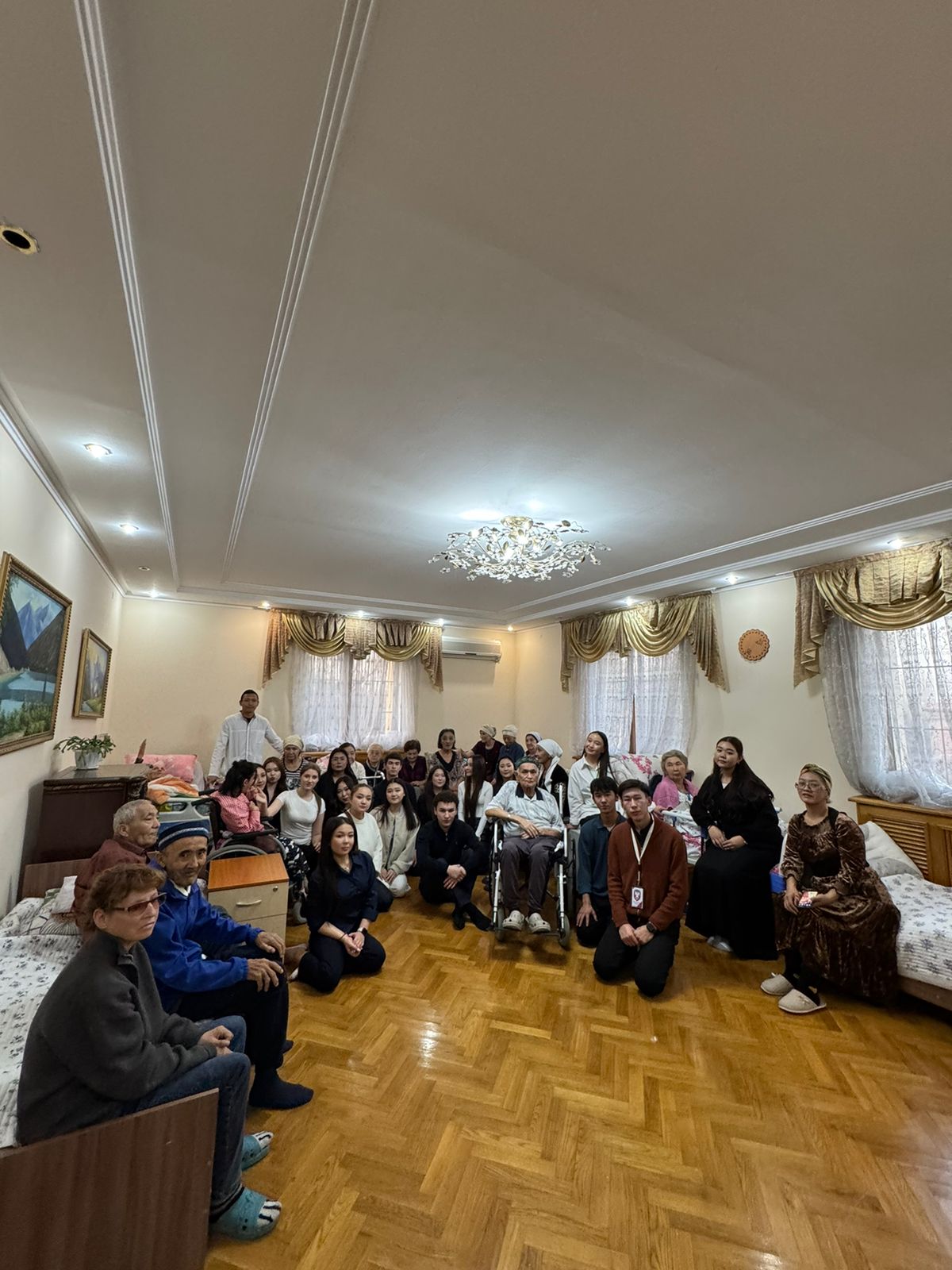 Дом с пожилым — дом с сокровищем.