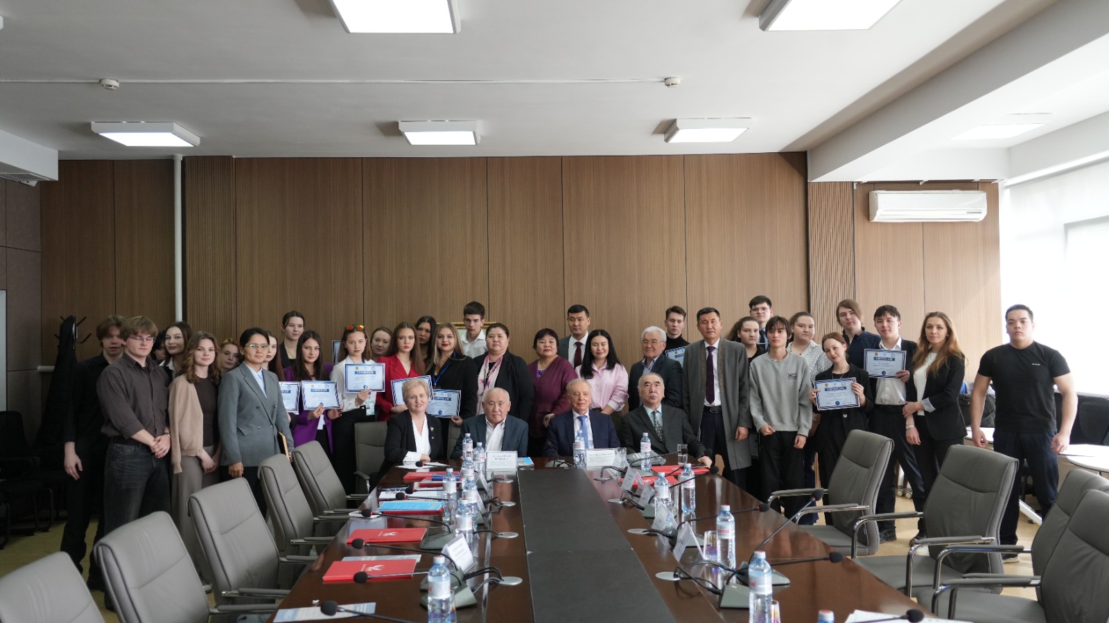 Круглый стол на тему «Наркопреступления и пределы наказания», проведённый в рамках принципа «Закон и порядок».