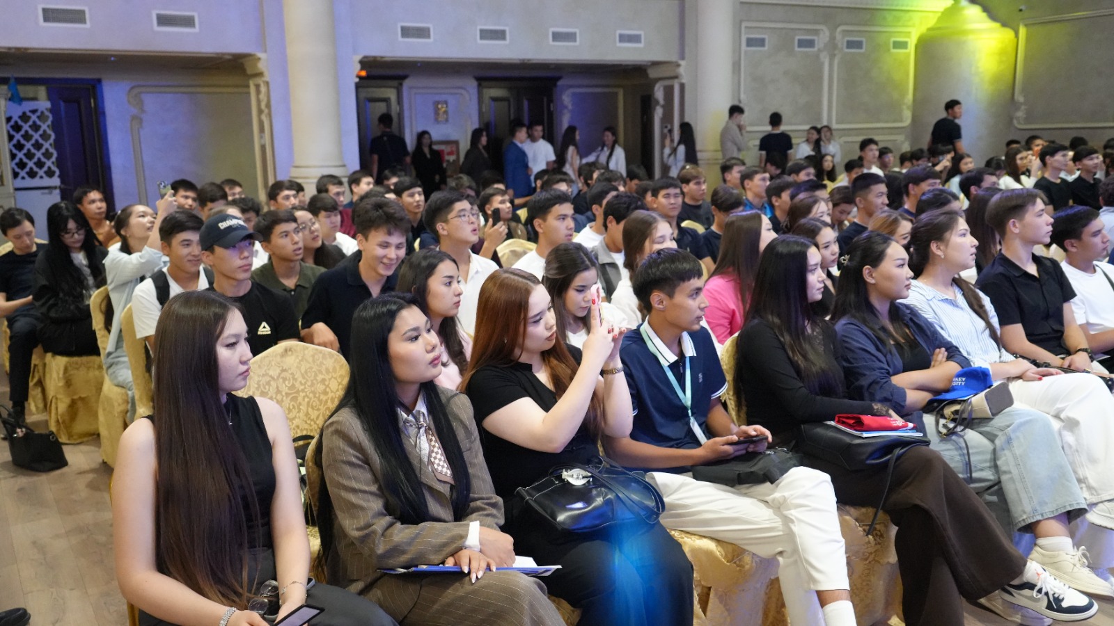 В Университете Кунаева состоялось мероприятие «KDM-connect» для студентов первого курса